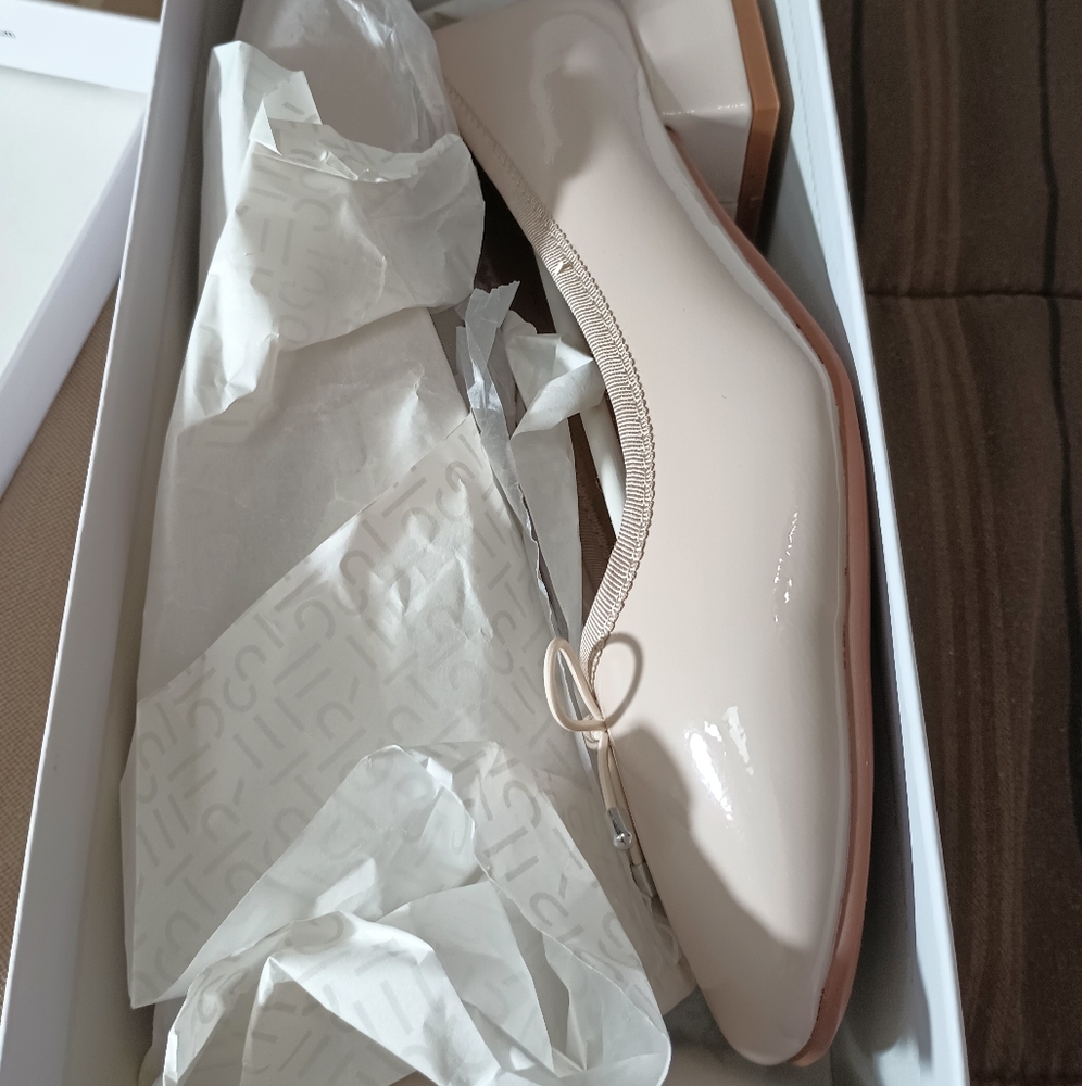 Esprit‎ Denali Beige Flats 7.5 - Picture 3 of 7